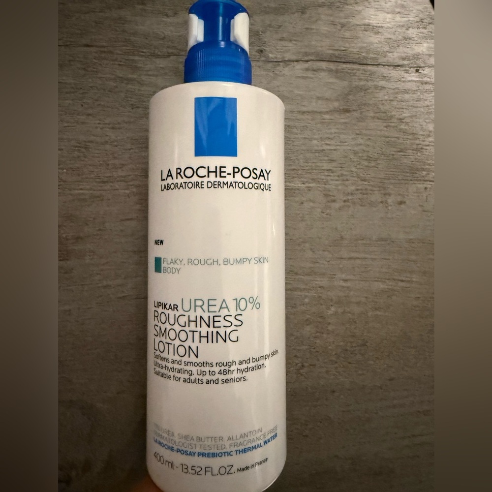La Roche-Posay Urea 10% Roughness Smoothing Lotion - White and Blue